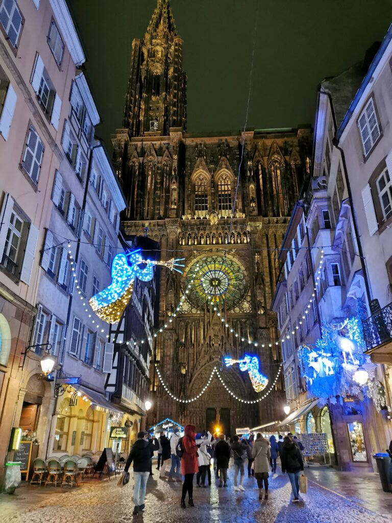STRASBOURG WELCOMES BACK VISITORS TO ONE OF EUROPE'S MOST SPECTACULAR CHRISTMAS MARKETS 1 STRASBOURG WELCOMES BACK VISITORS TO ONE OF EUROPE'S MOST SPECTACULAR CHRISTMAS MARKETS