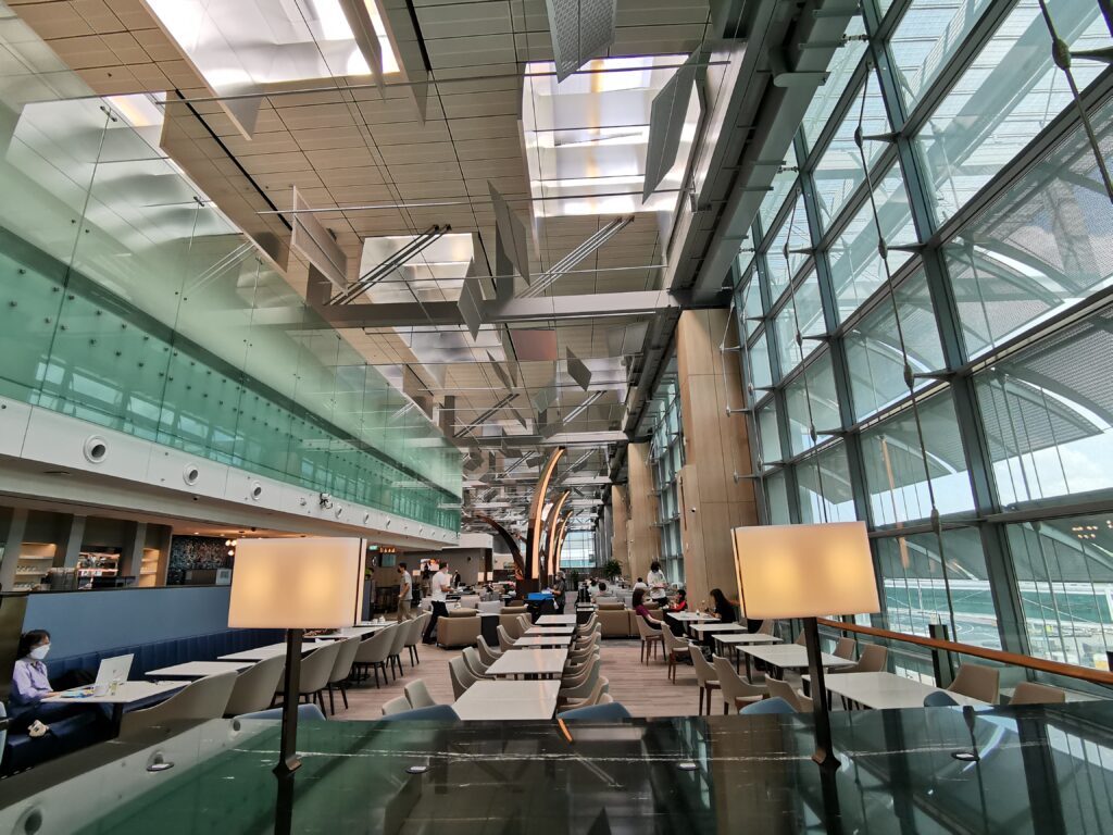 SINGAPORE AIRLINES' SPECTACULAR REVAMP OF LOUNGES AT CHANGI TERMINAL 3 2 SINGAPORE AIRLINES' SPECTACULAR REVAMP OF LOUNGES AT CHANGI TERMINAL 3