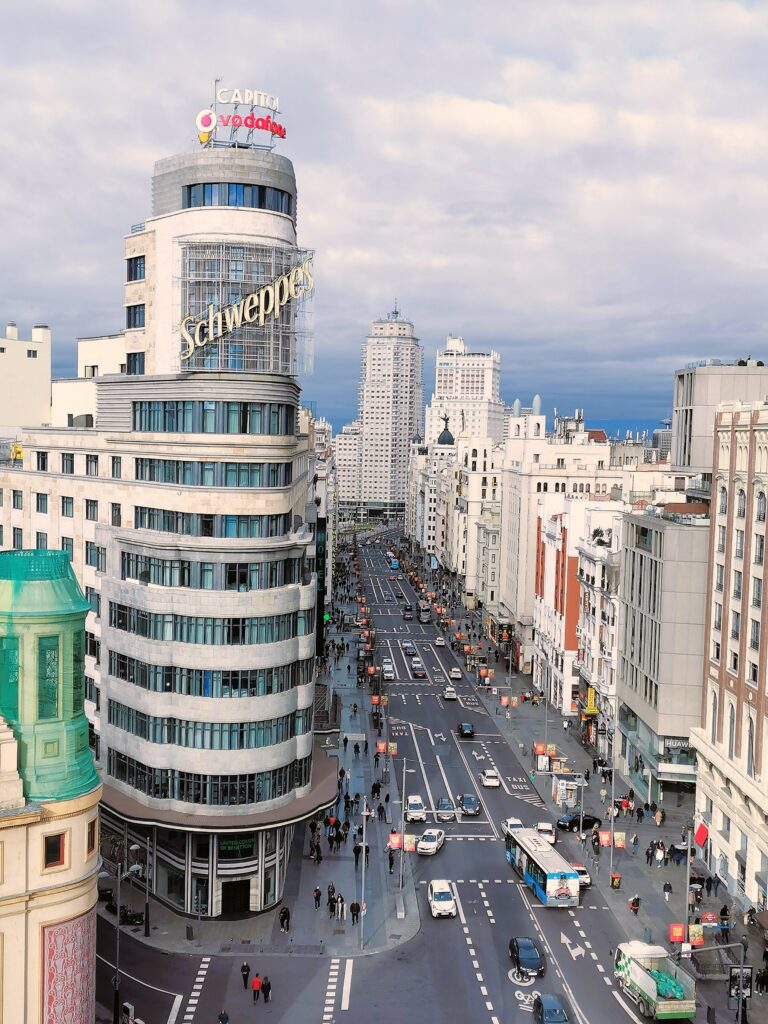 MADRID: HIGHEST AVERAGE DAILY SPEND AMONG TOURISTS ACROSS SPAIN 1 MADRID: HIGHEST AVERAGE DAILY SPEND AMONG TOURISTS ACROSS SPAIN
